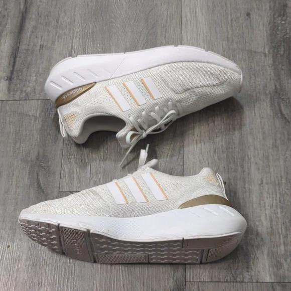 Adidas Swift Run 22 Women’s Size 6.5 - Picture 7 of 8
